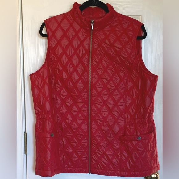 Chico's Zenergy Vibrant Red Quilted Vest - Picture 13 of 13